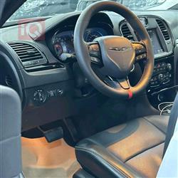 کرایسلەر 300